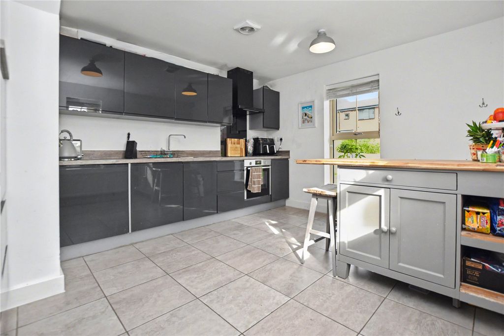 Property photo 3 of 18 Picture No. 19