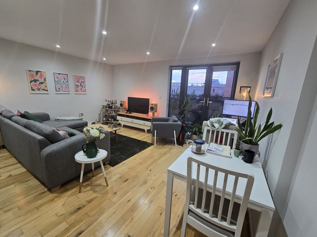 Property photo 3 of 12