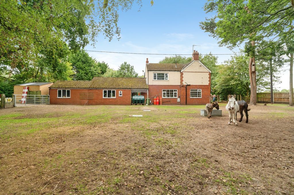 Property photo 2 of 32 Front View 2