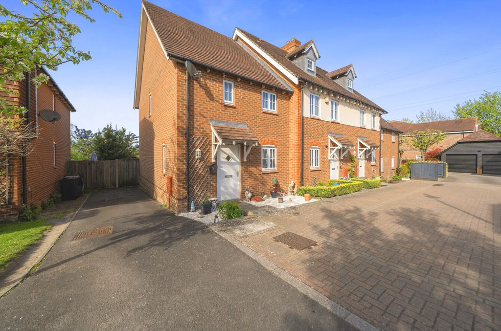 Property photo 1 of 8