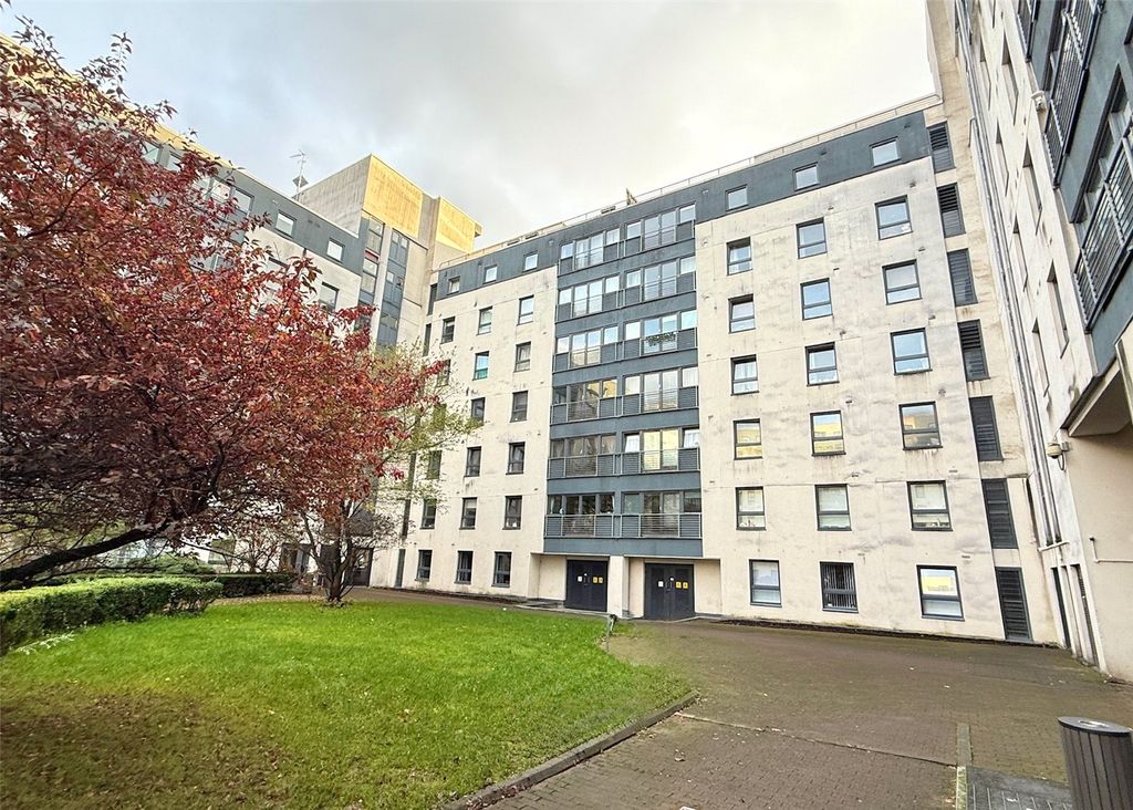 Property photo 2 of 20 Picture No. 19