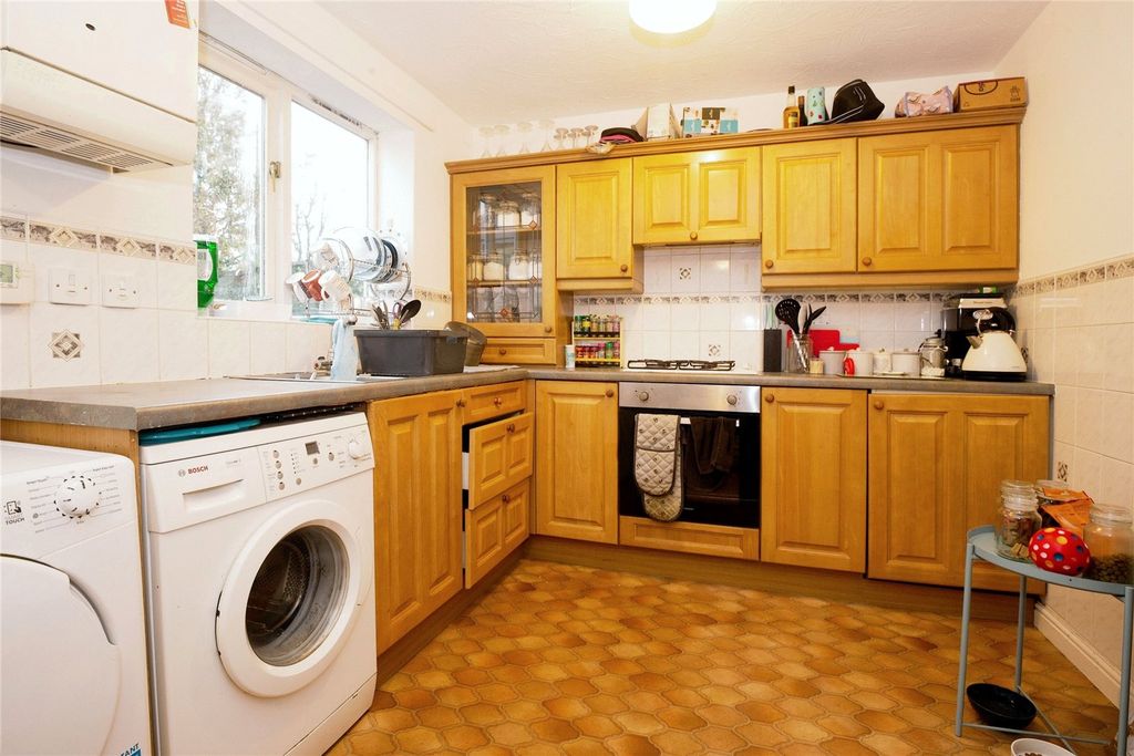 Property photo 3 of 10 Picture No. 05