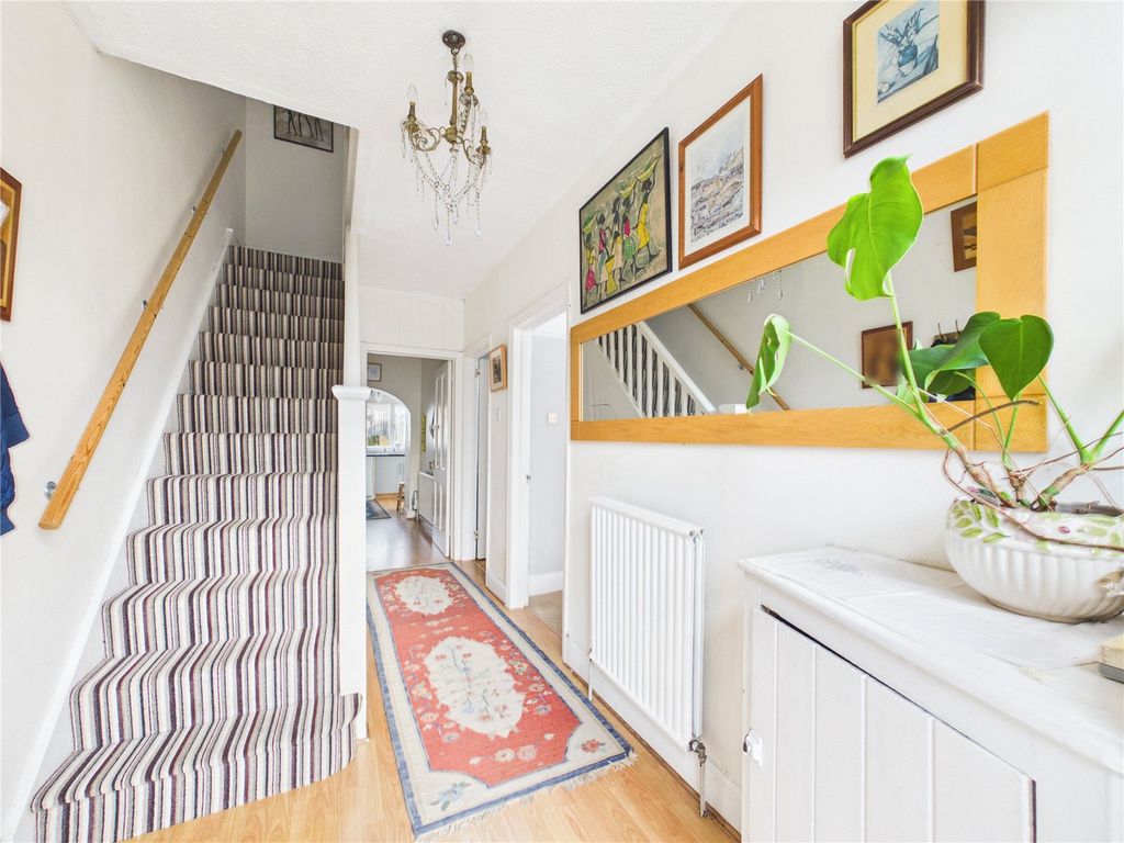 Property photo 3 of 15 Picture No. 12