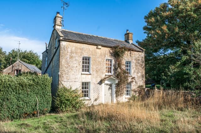 Property photo 1 of 19 External View