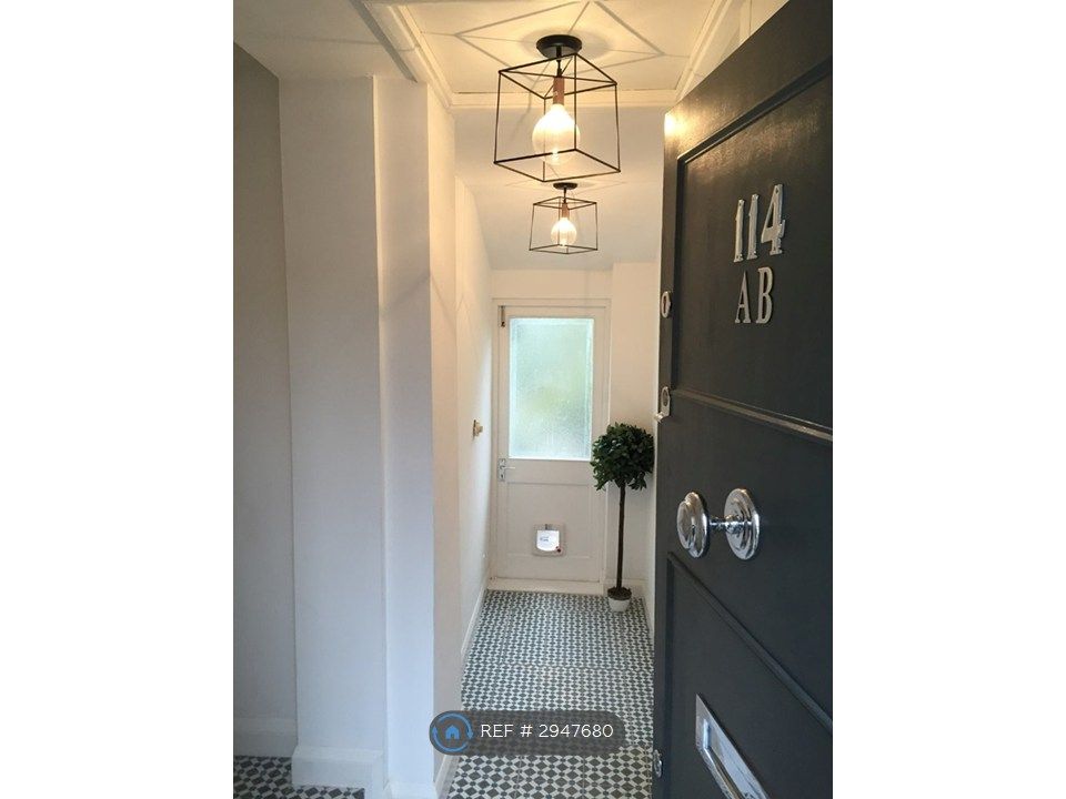 Property photo 3 of 13 Enterance