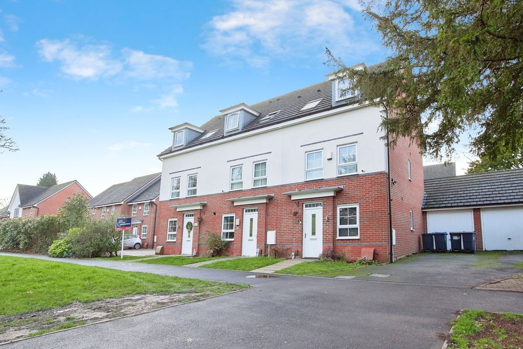 Property photo 2 of 21 Front