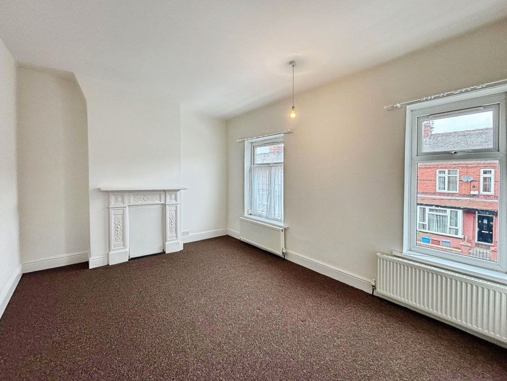 Property photo 1 of 16 Picture No. 12