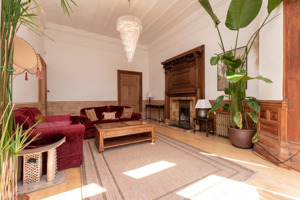 Property photo 3 of 14 Photo 8