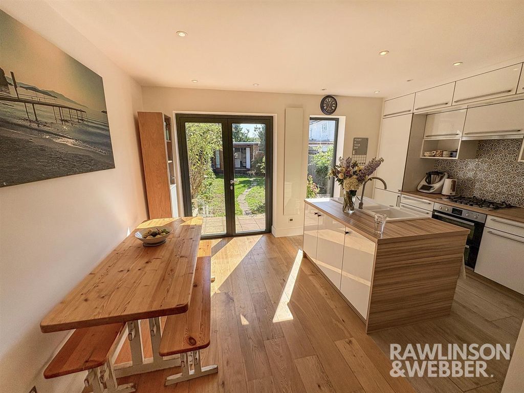 Property photo 3 of 16 Img-20250919-Wa0058.Jpg