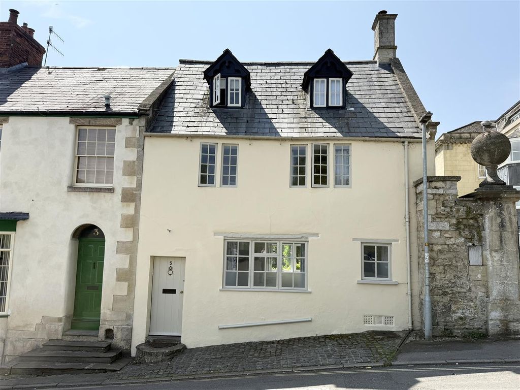 Property photo 1 of 24