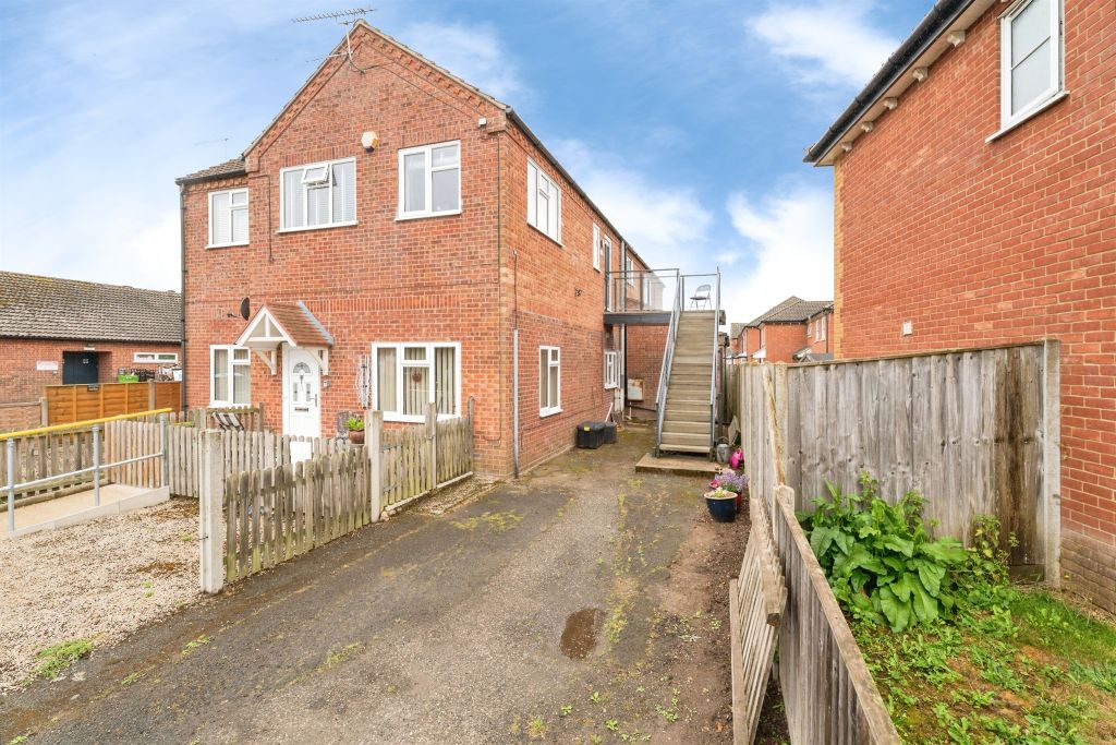 Property photo 1 of 20