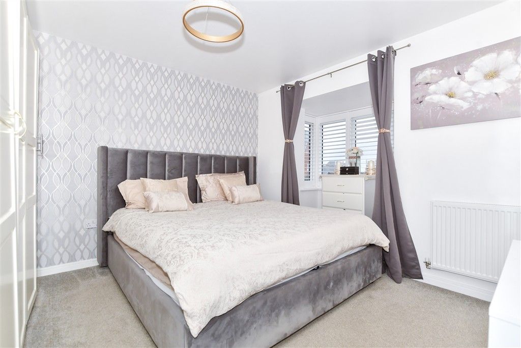 Property photo 1 of 10 Bedroom 1