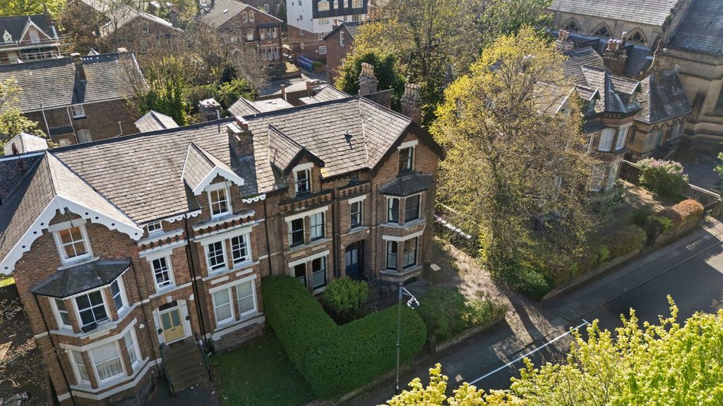 Property photo 1 of 83