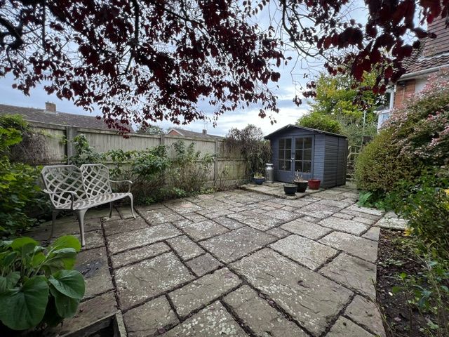 Property photo 3 of 12 Garden