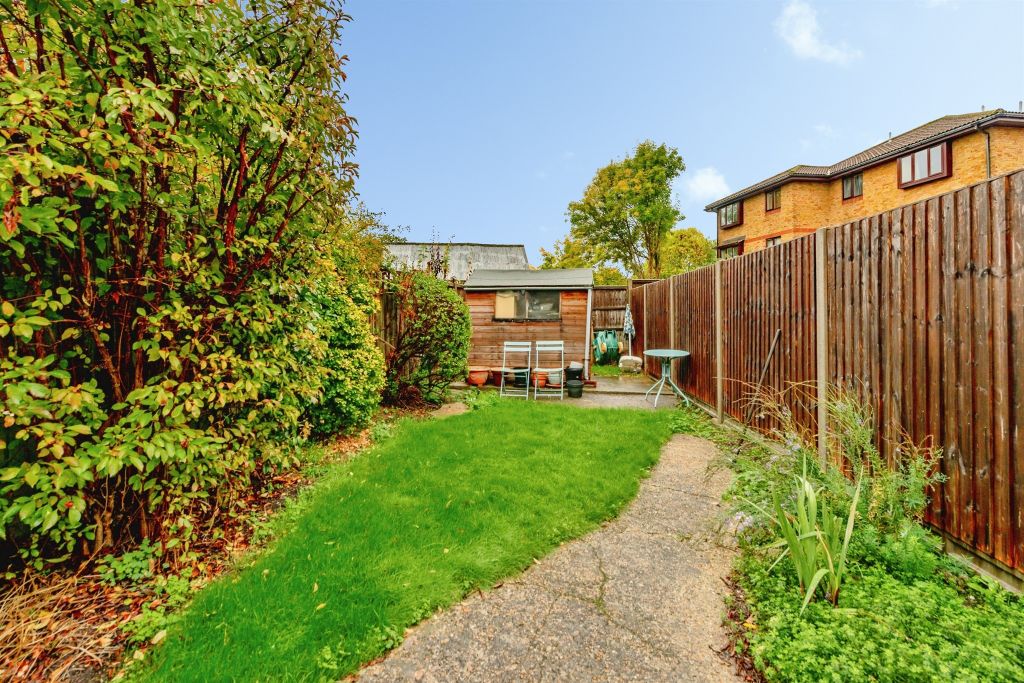 Property photo 2 of 11