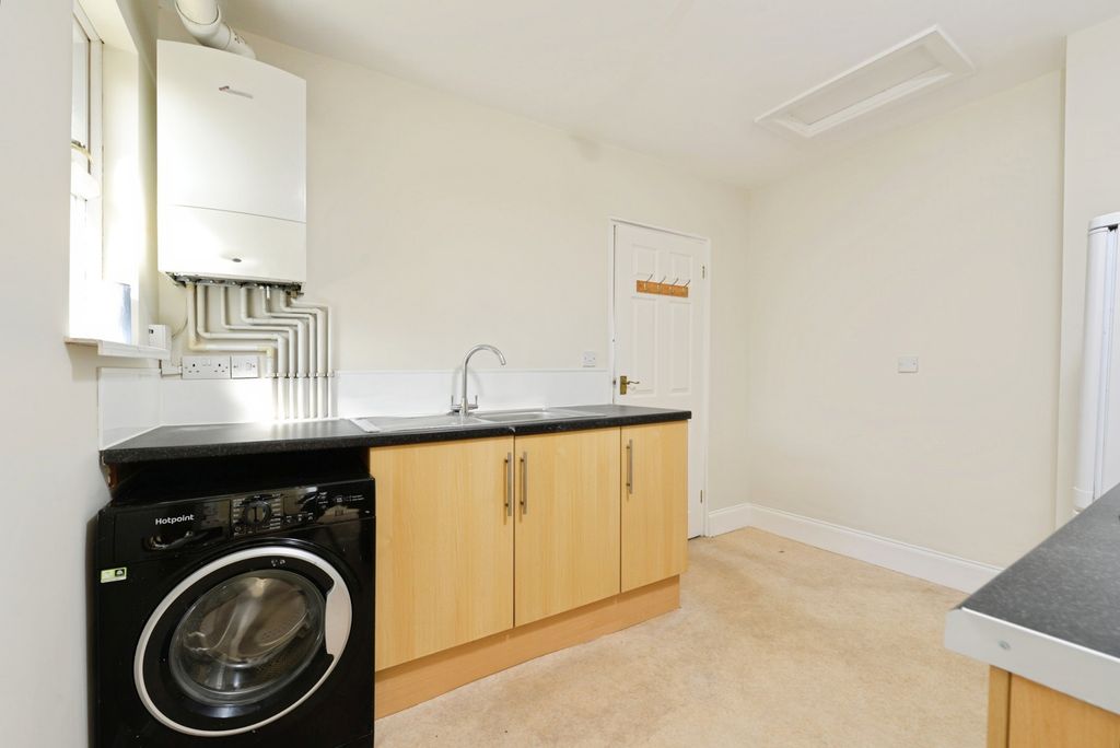 Property photo 2 of 19 Pbox-Img.Jpg