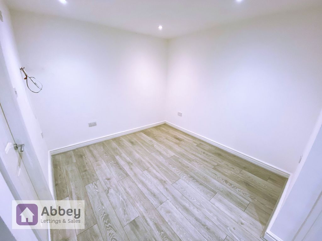 Property photo 2 of 8 Lounge Area