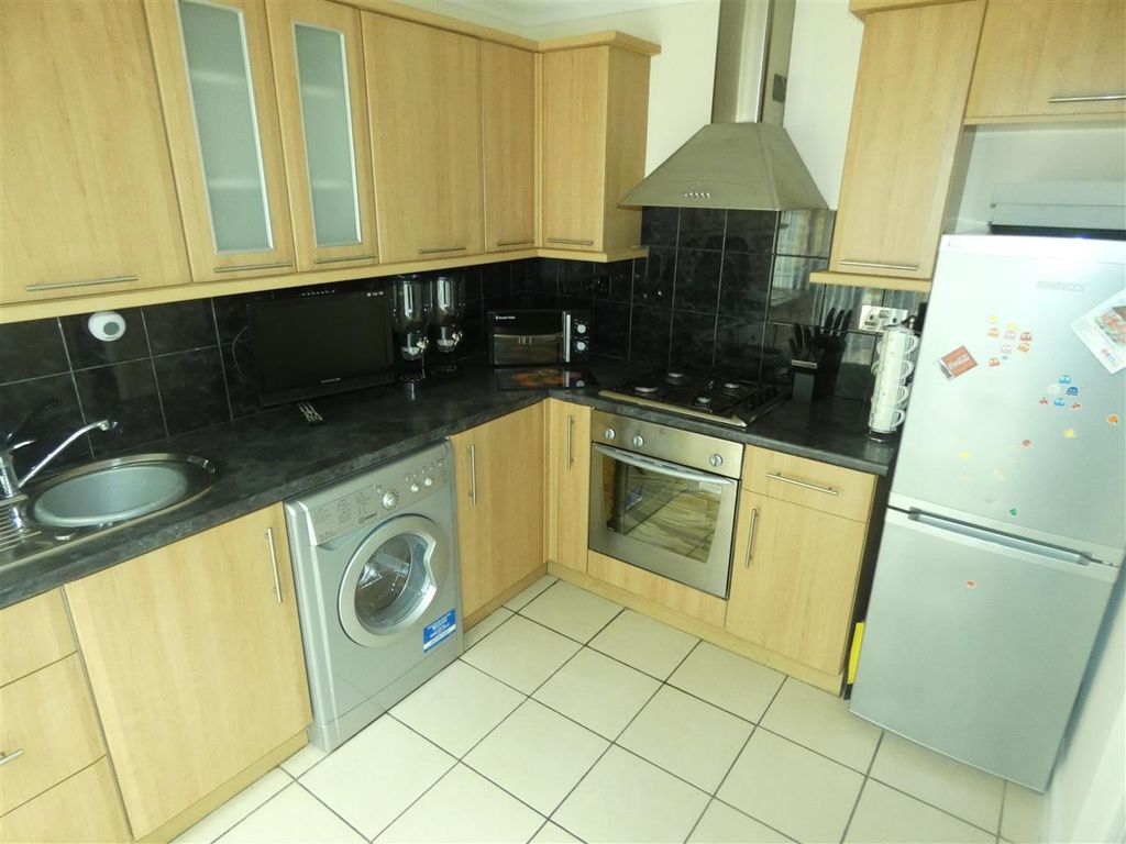 Property photo 3 of 7