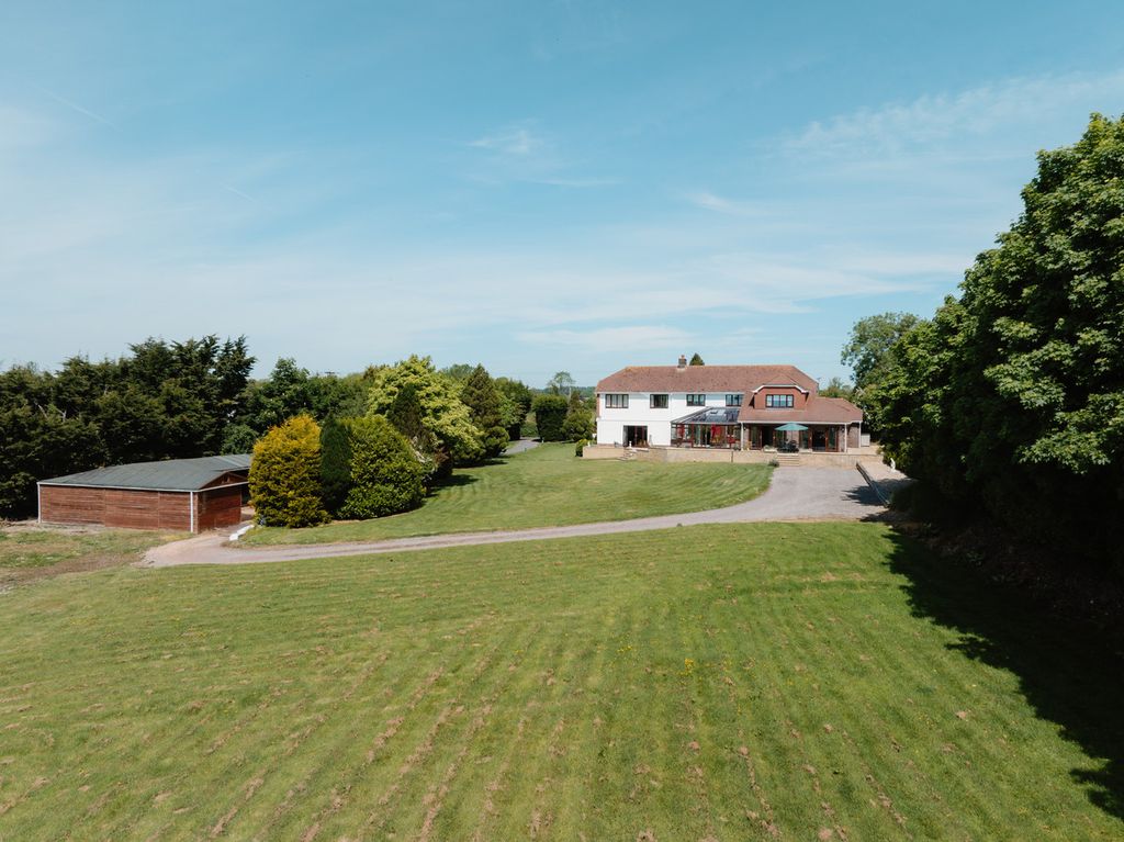 Property photo 1 of 23