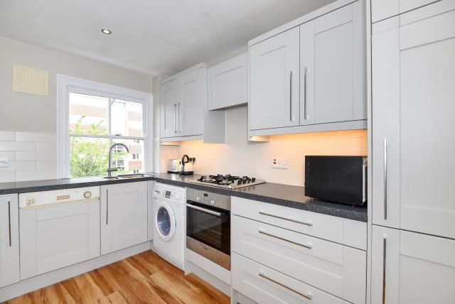 Property photo 2 of 19 Kitchen