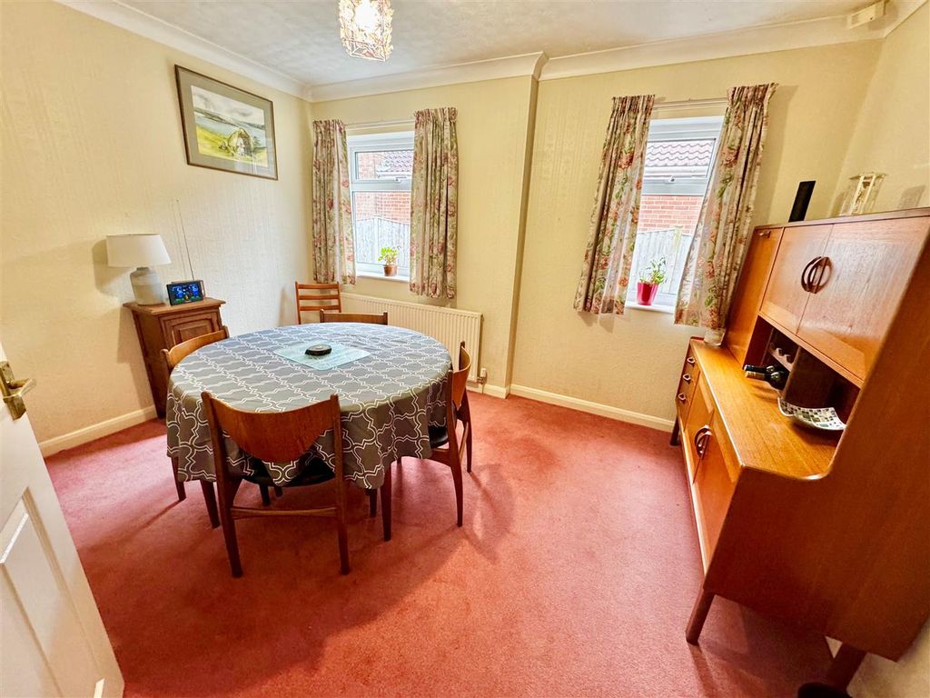 Property photo 3 of 13 Kw1.Jpg