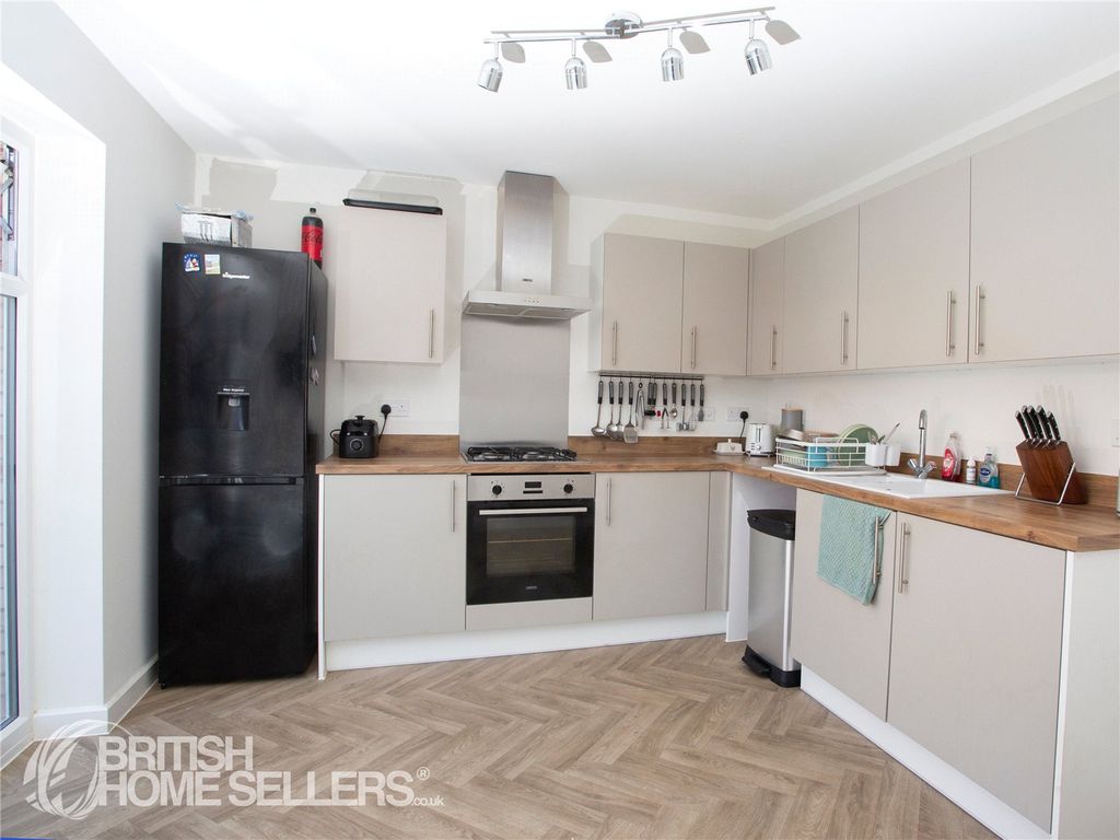 Property photo 2 of 7 Picture No. 10