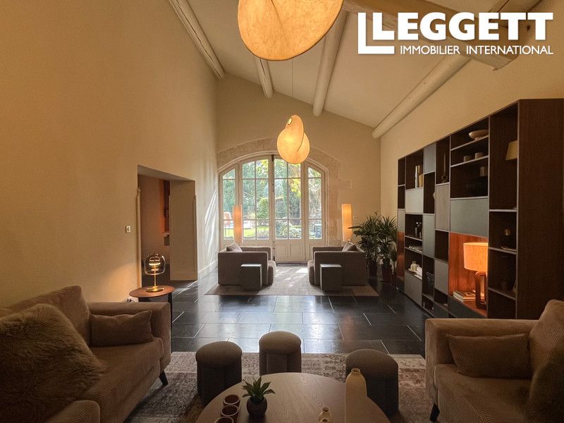 Property photo 2 of 10