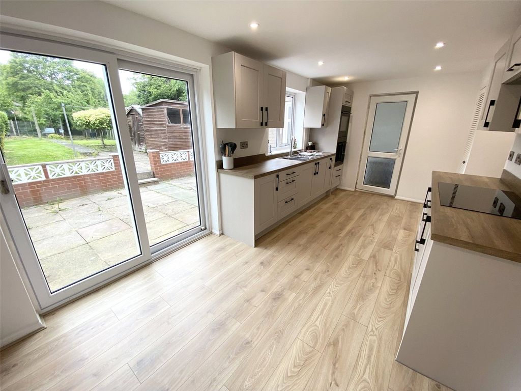 Property photo 3 of 18 Picture No. 05