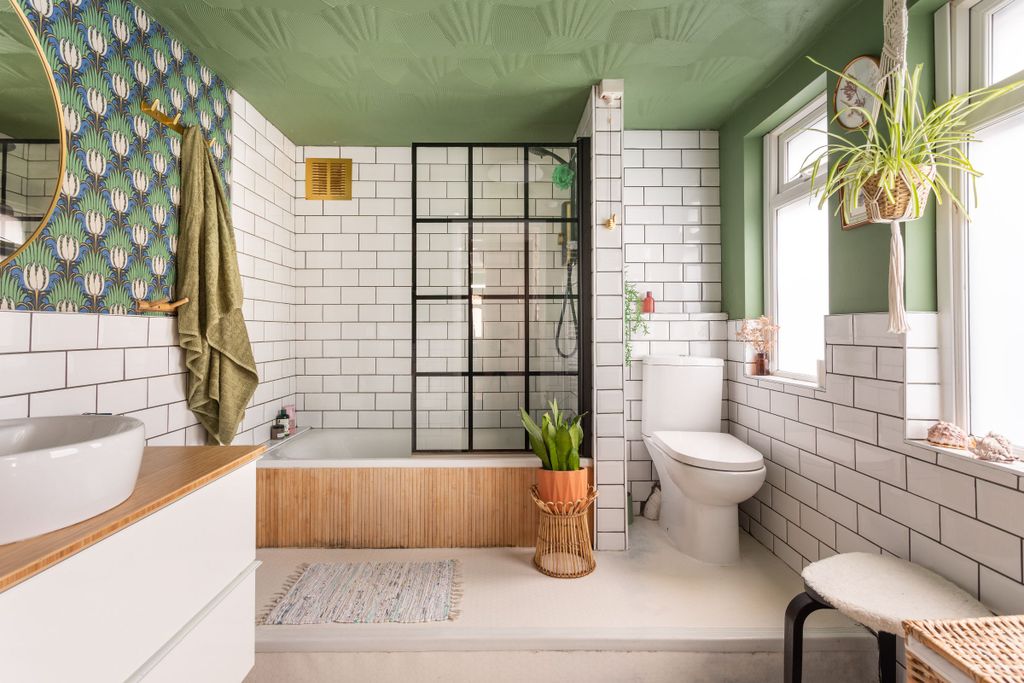 Property photo 3 of 25