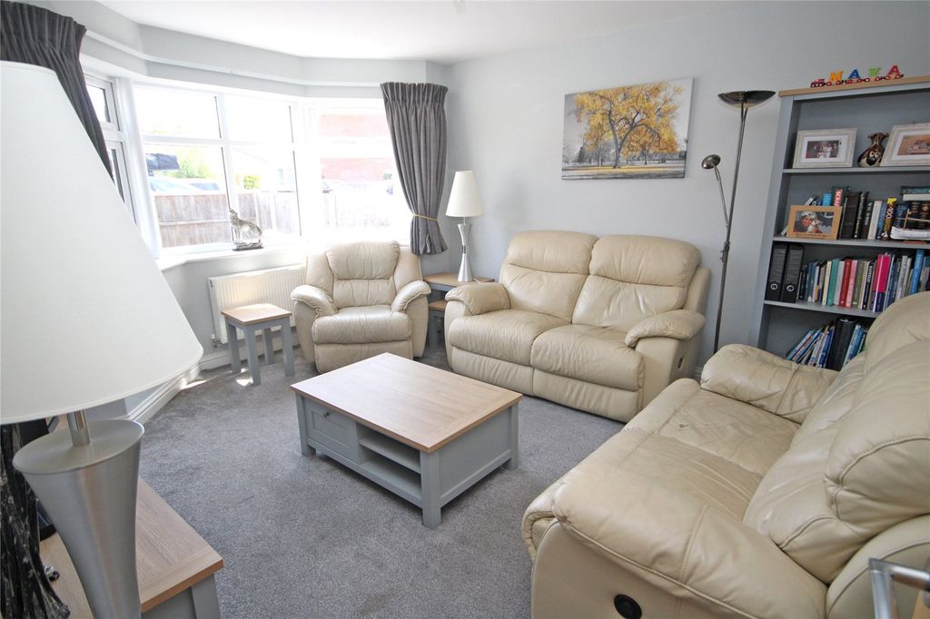 Property photo 3 of 17 Picture No. 04