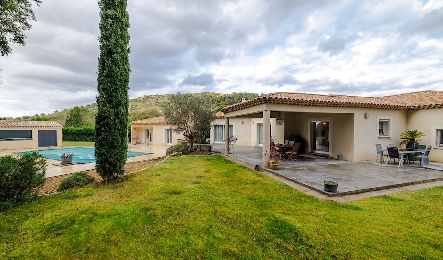 Property photo 1 of 29