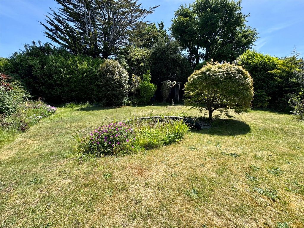 Property photo 2 of 12 Picture No. 13