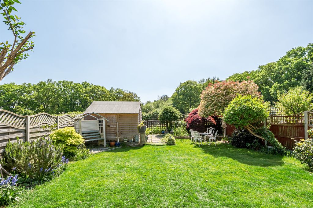 Property photo 2 of 12