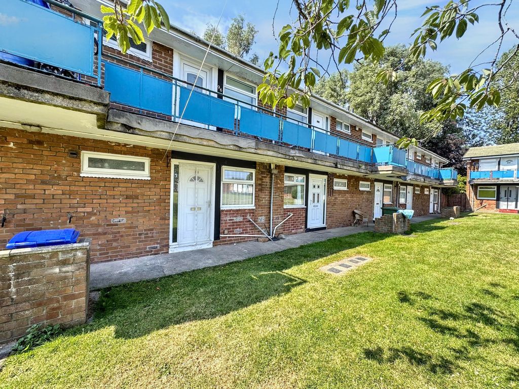 Property photo 1 of 3