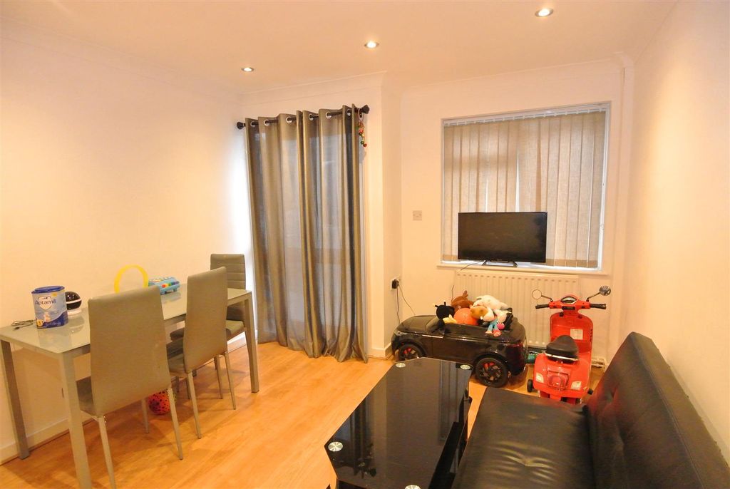 Property photo 3 of 10 Dsc_9975.Jpg