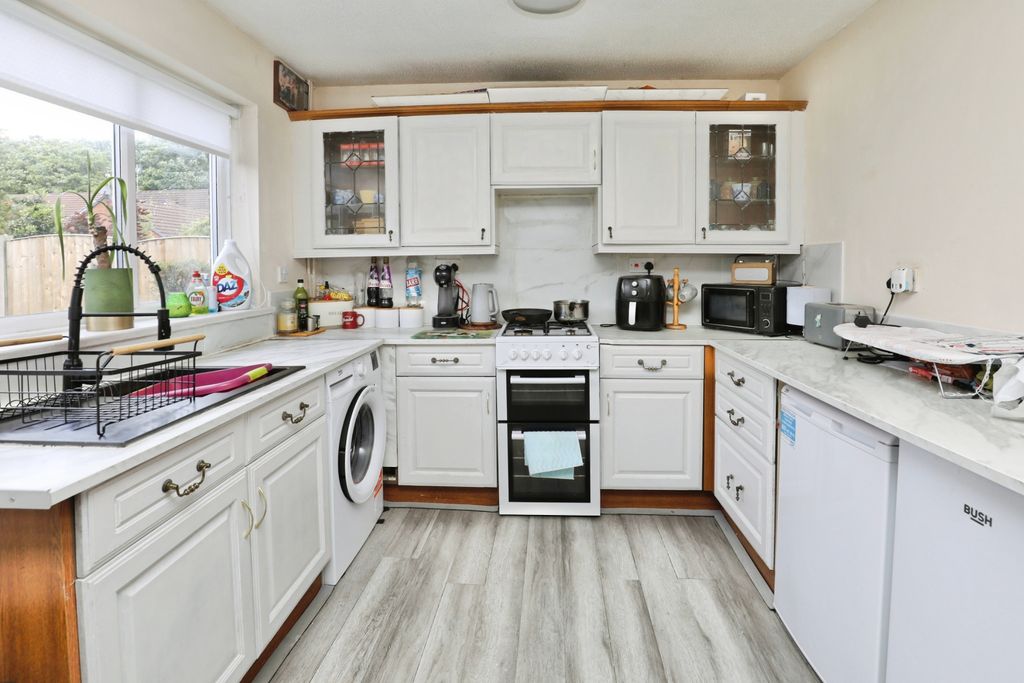 Property photo 2 of 15