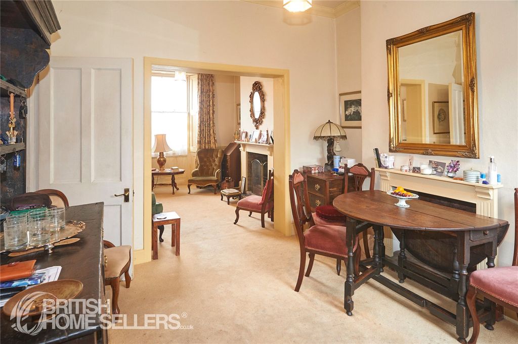 Property photo 3 of 16 Picture No. 05