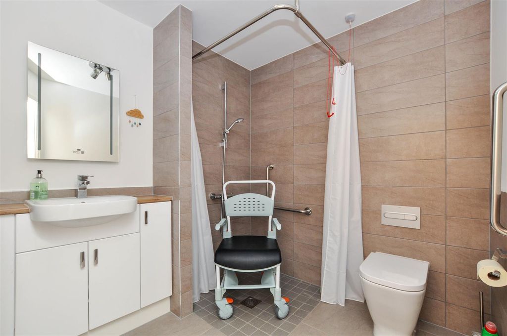 Additional image 6 of 1 bed flat for saleTrimbush Way, Market Harborough LE16