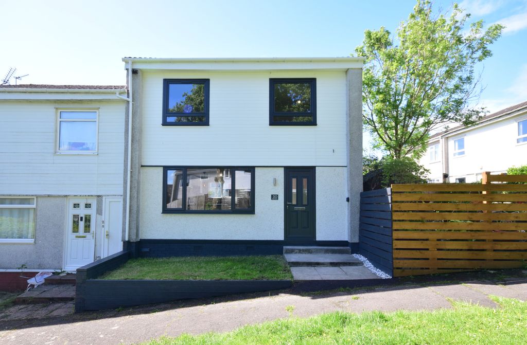 Property photo 1 of 19 3 Bed End Terrace For Sale Oak Place, East Kilbride G75