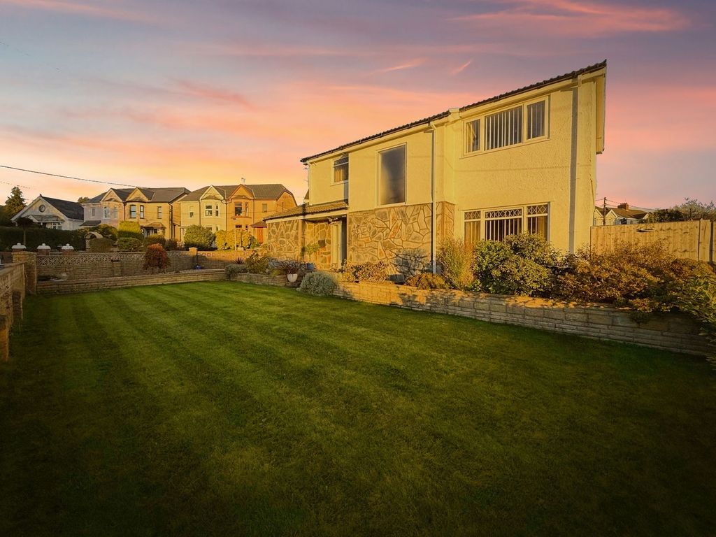 Property photo 3 of 25