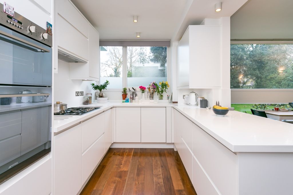 Property photo 2 of 10 Dorland-Court-6