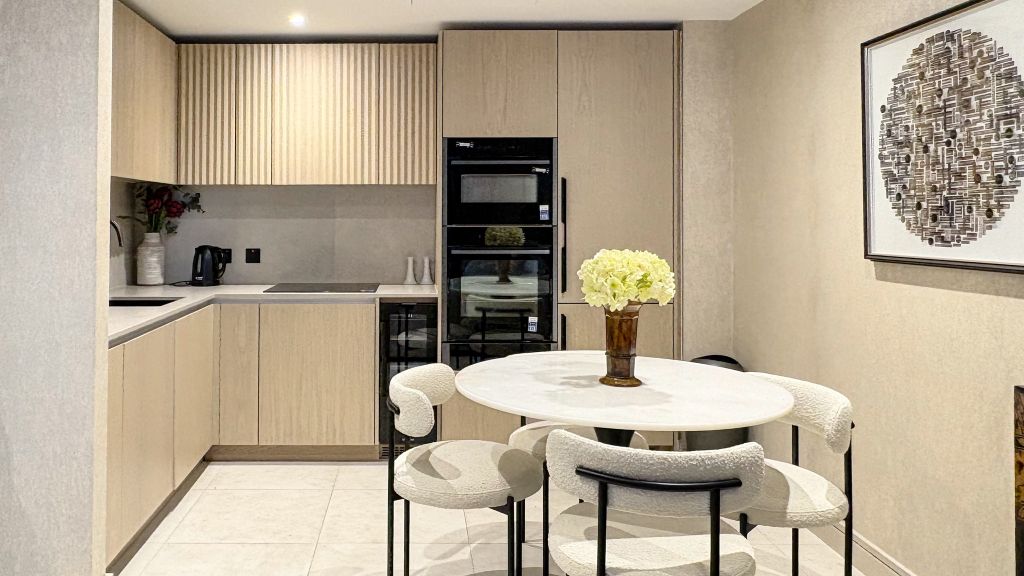 Property photo 2 of 16 Kitchen