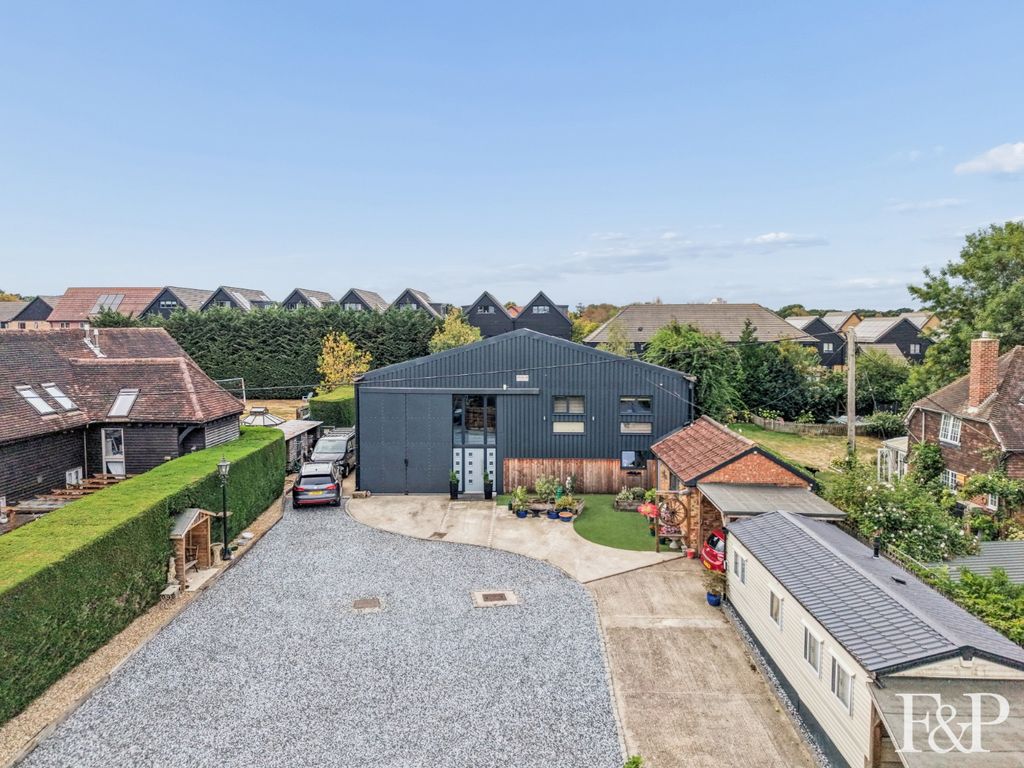 Property photo 1 of 20 4839082