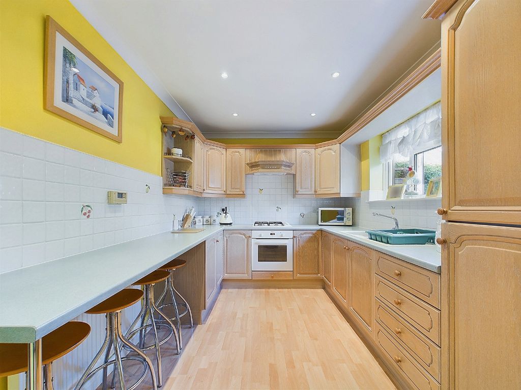 Property photo 2 of 13 3374976