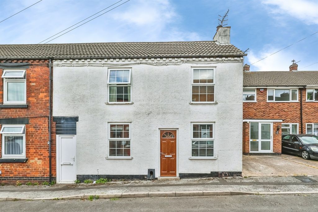Property photo 1 of 17