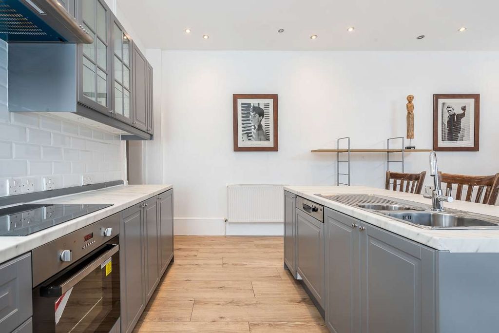Property photo 3 of 11 Gff-180-New-Kings...