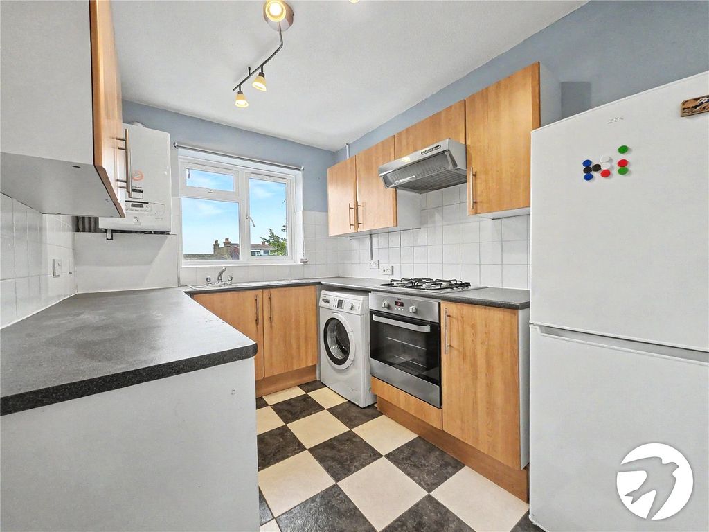 Property photo 1 of 8 Kitchen