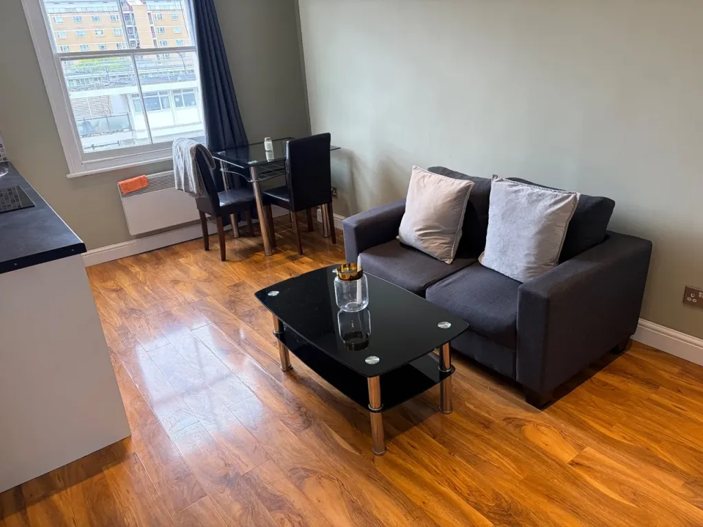 Property photo 3 of 10