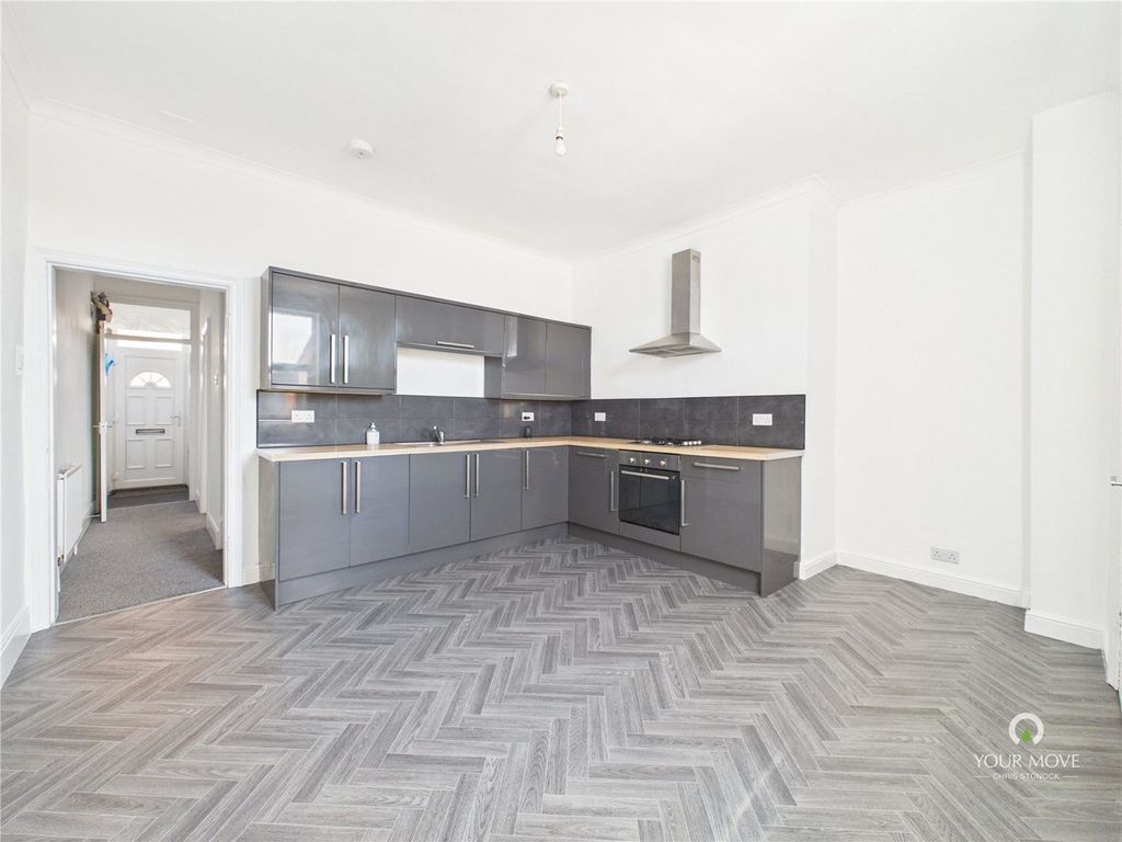 Property photo 3 of 13 Picture No. 06