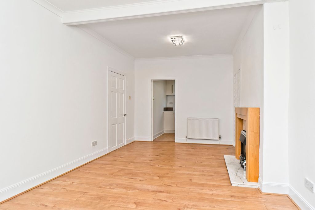 Property photo 3 of 13 Property Image 3